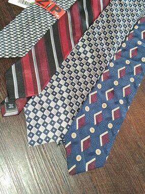 Men's Patterned Necktie Set - Blue, Red, Gray